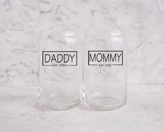 Mommy and daddy cup, new parents gift for couples, Christmas gift for mom, mommy Est 2022, mom mom iced coffee cup, daddy Est 2022